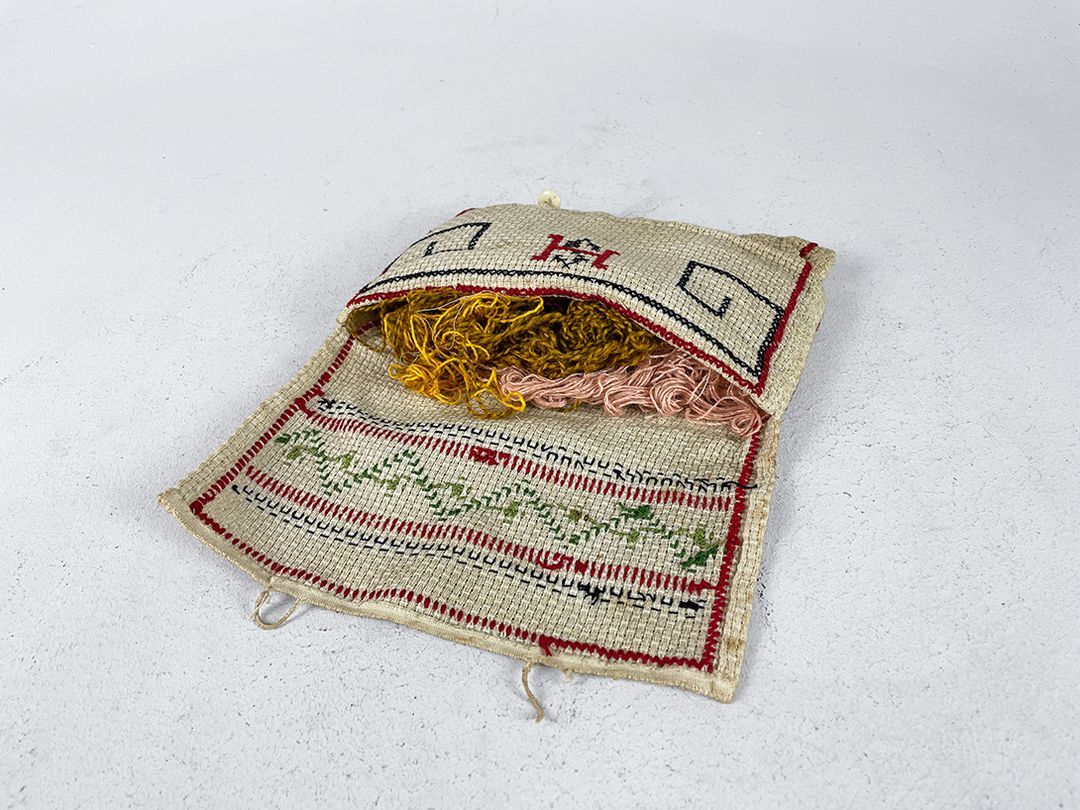 Foto Knitted Yarn Pouch h16