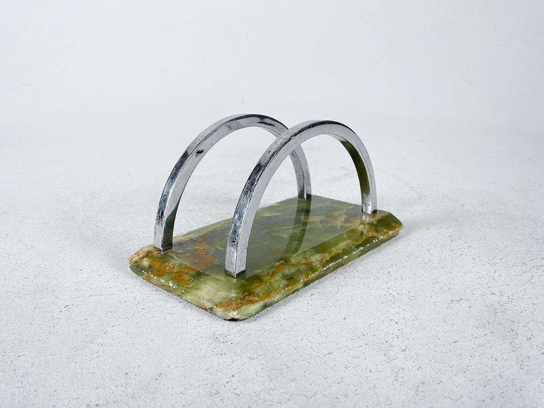 Foto Green and Chrome Letter Holder h9