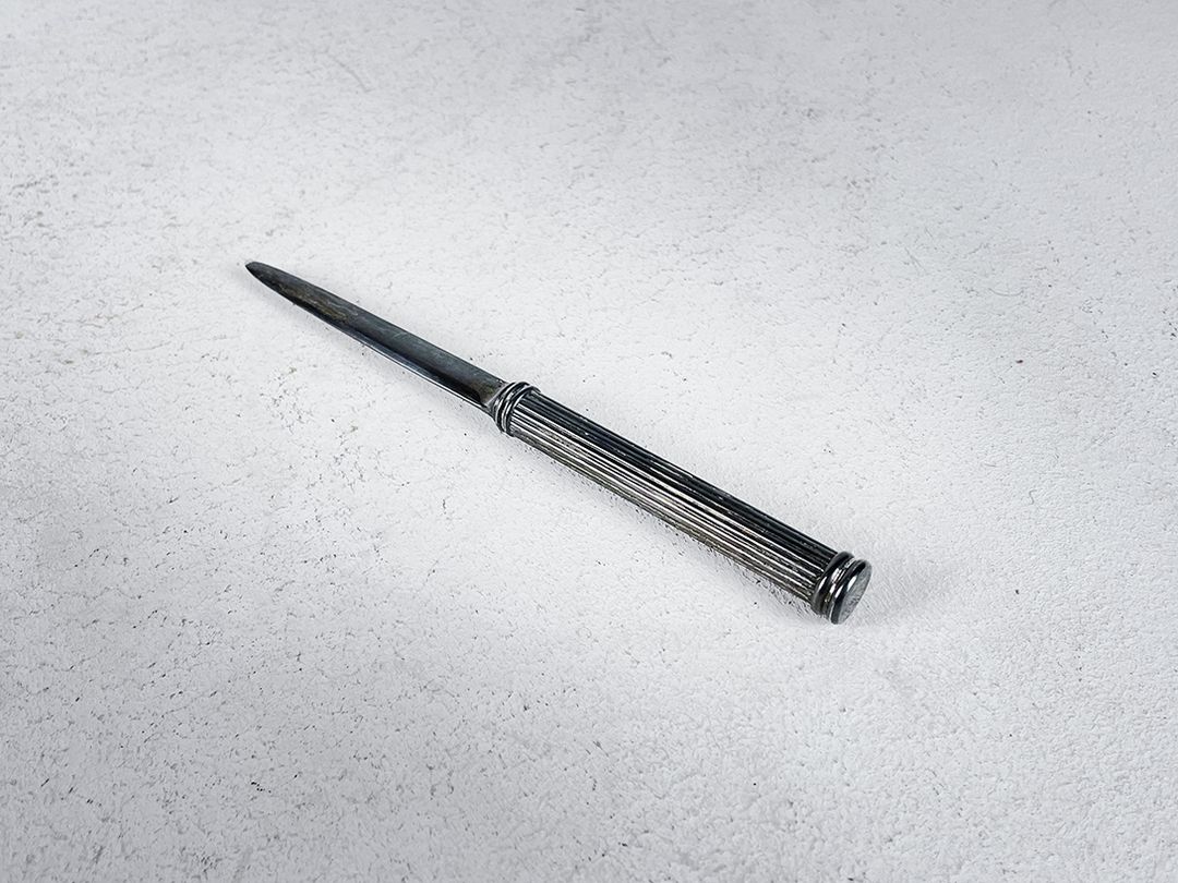 Foto Chrome Letter Knife