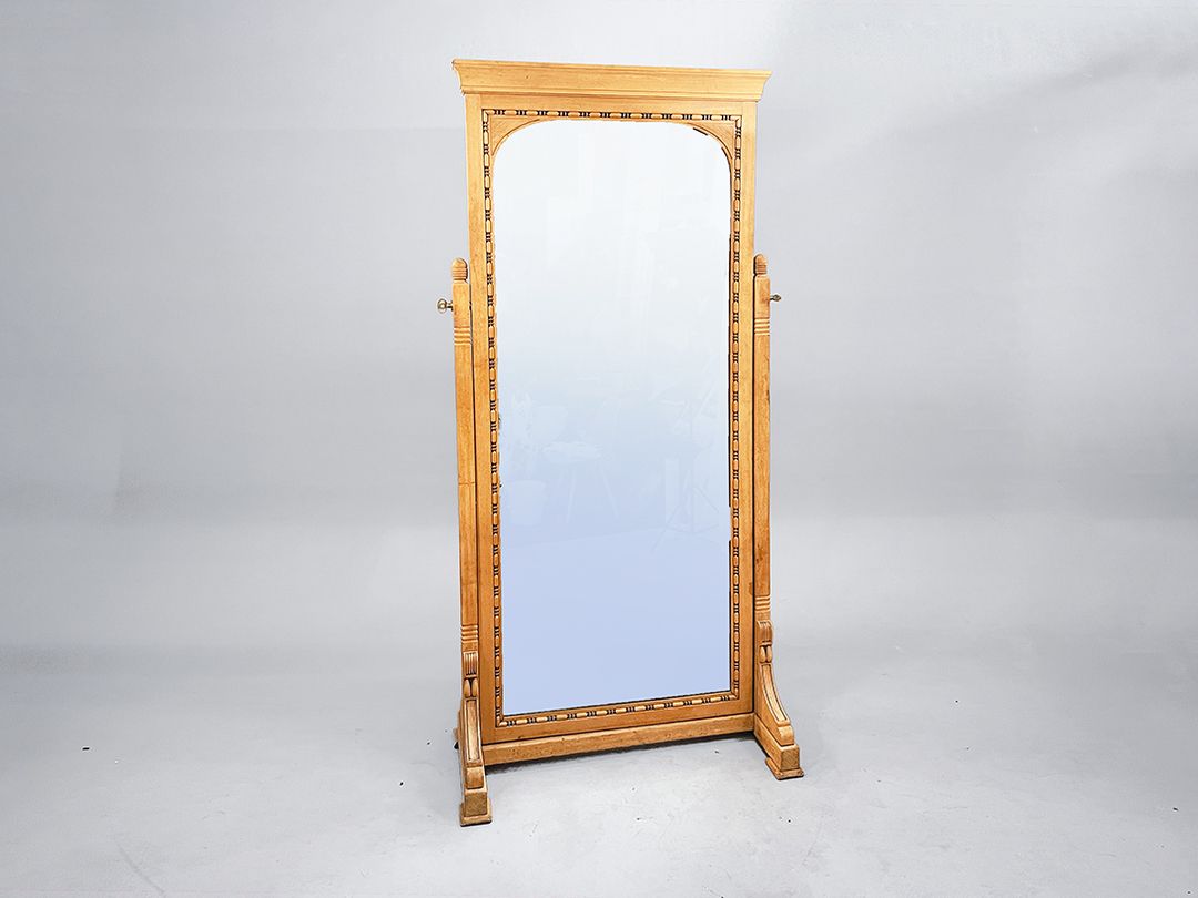 Foto Wooden Full Length Standing Mirror h247