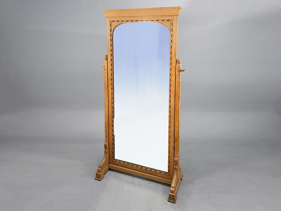 Foto Wooden Full Length Standing Mirror h247