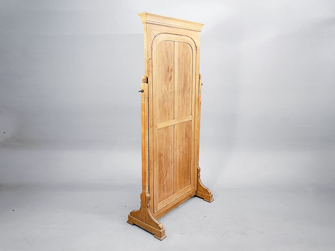 Foto Wooden Full Length Standing Mirror h247