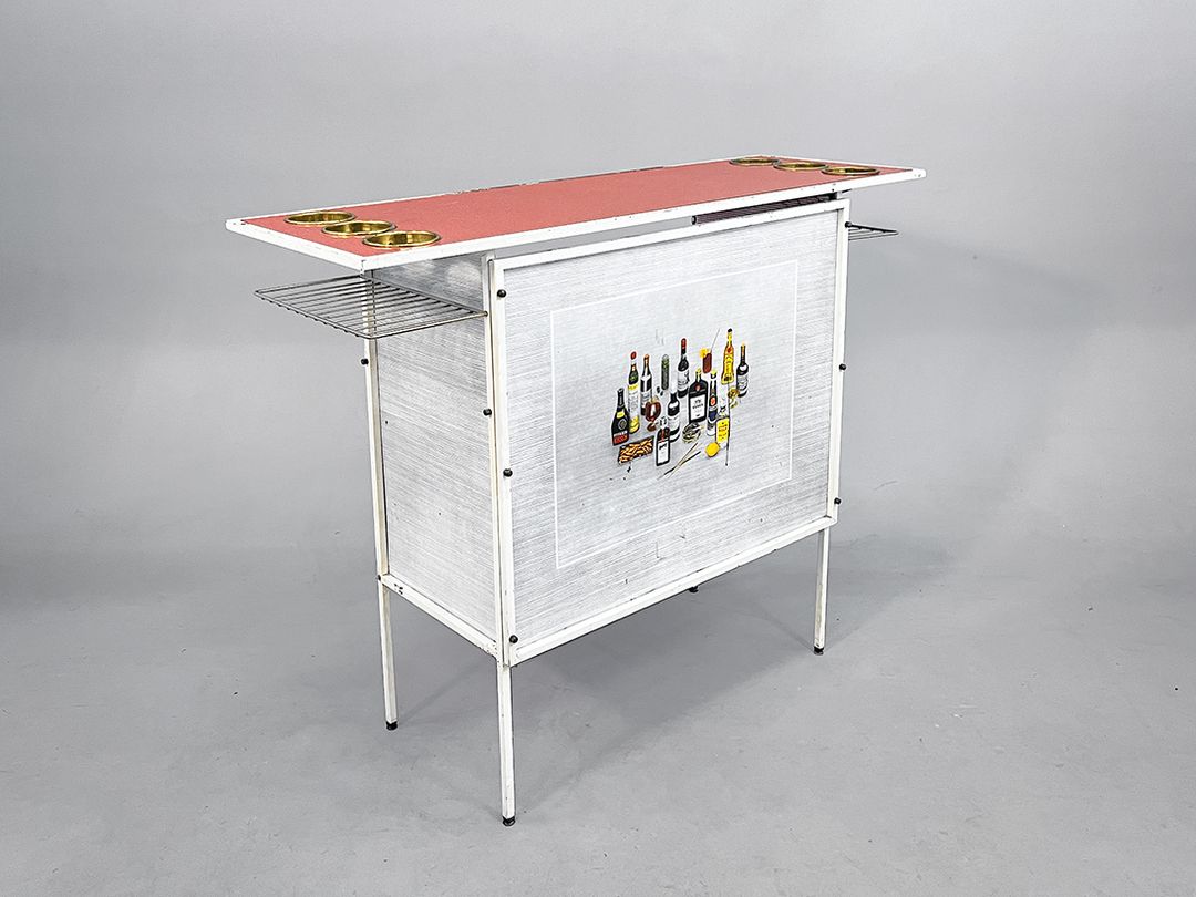Foto Pink and Grey Mini Home Bar h123