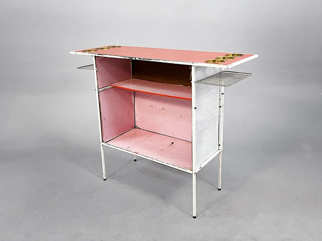 Foto Pink and Grey Mini Home Bar h123