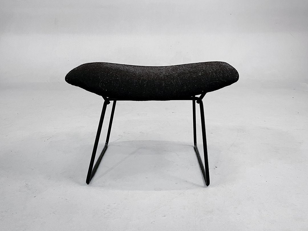 Foto Black Ottoman for Bertoia Bird Chair