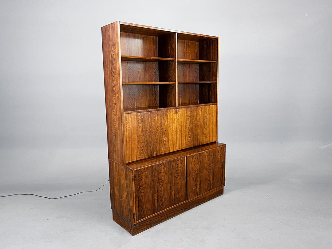 Foto Illuminated Wall Unit, Built in Secretary h196