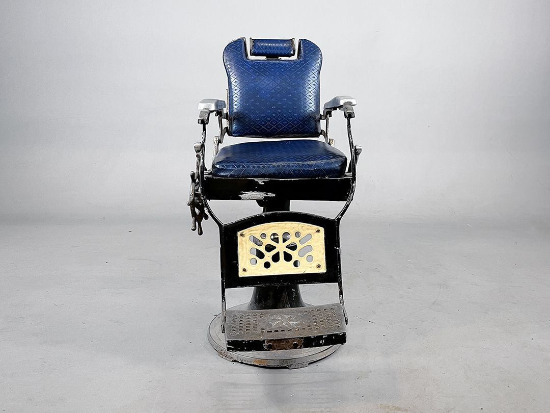 Foto Blue adjustable Barber Chair purely decorational h116