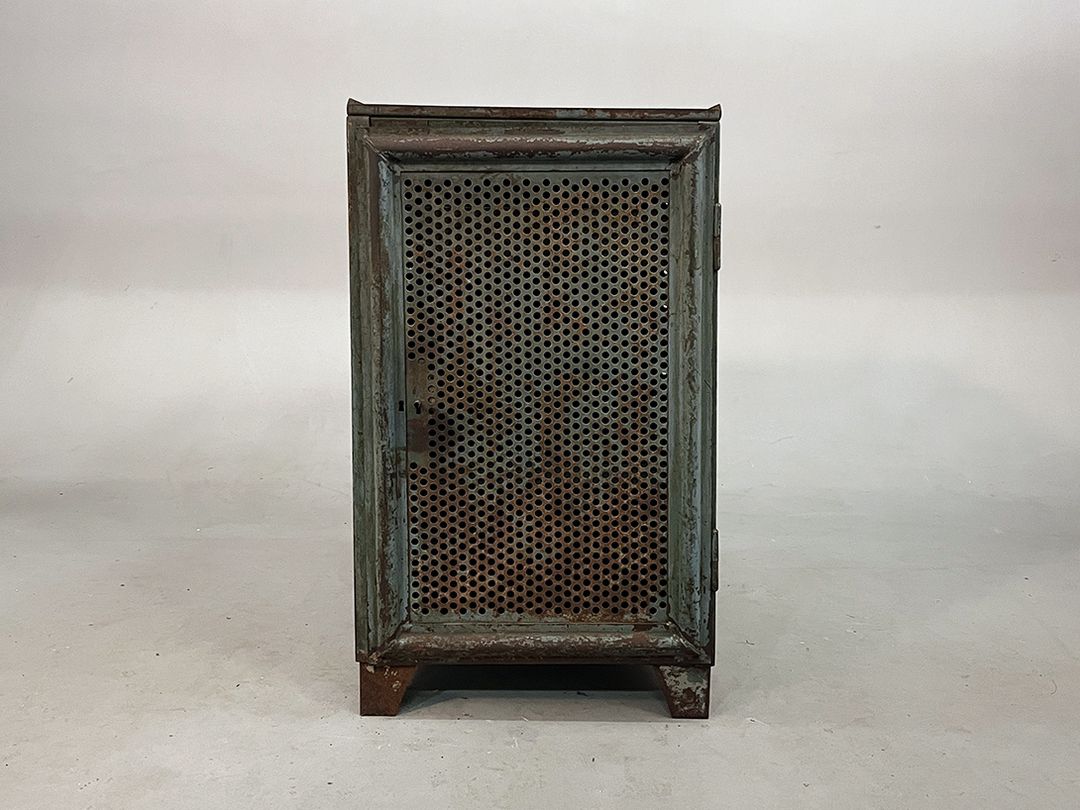 Foto Distressed Rustic Dark Green Industrial Locker h85