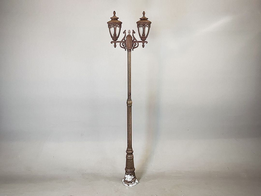 Foto Huge Ancient Wilhelminian Street Lamp 1914