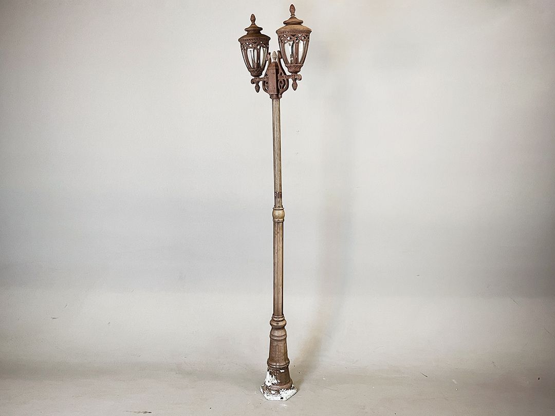 Foto Huge Ancient Wilhelminian Street Lamp 1914