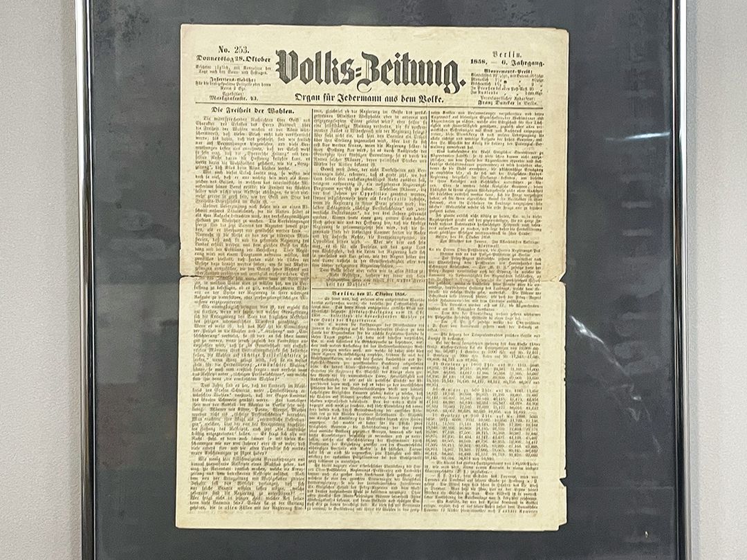 Foto Framed People&#8217;s Newspaper, Berlin 1838 h51x41 22A7