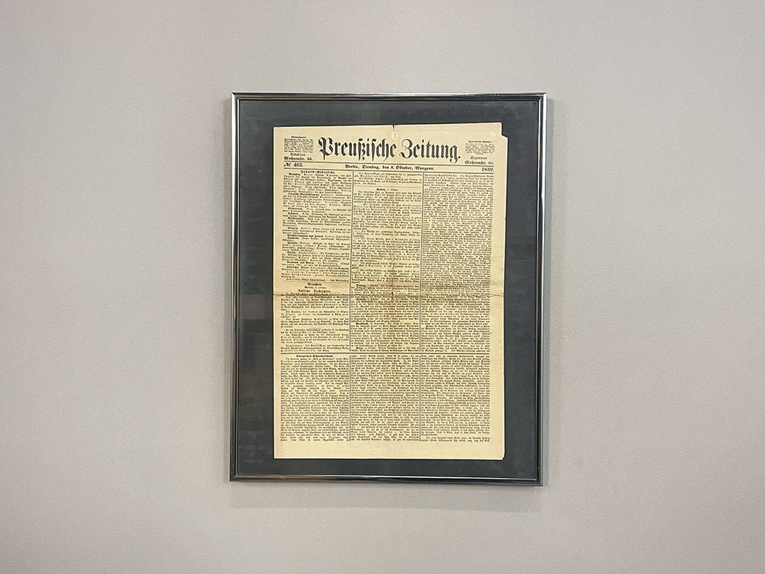Foto Framed Prussian Newspaper, Berlin, October 1839 h51x41 22A8