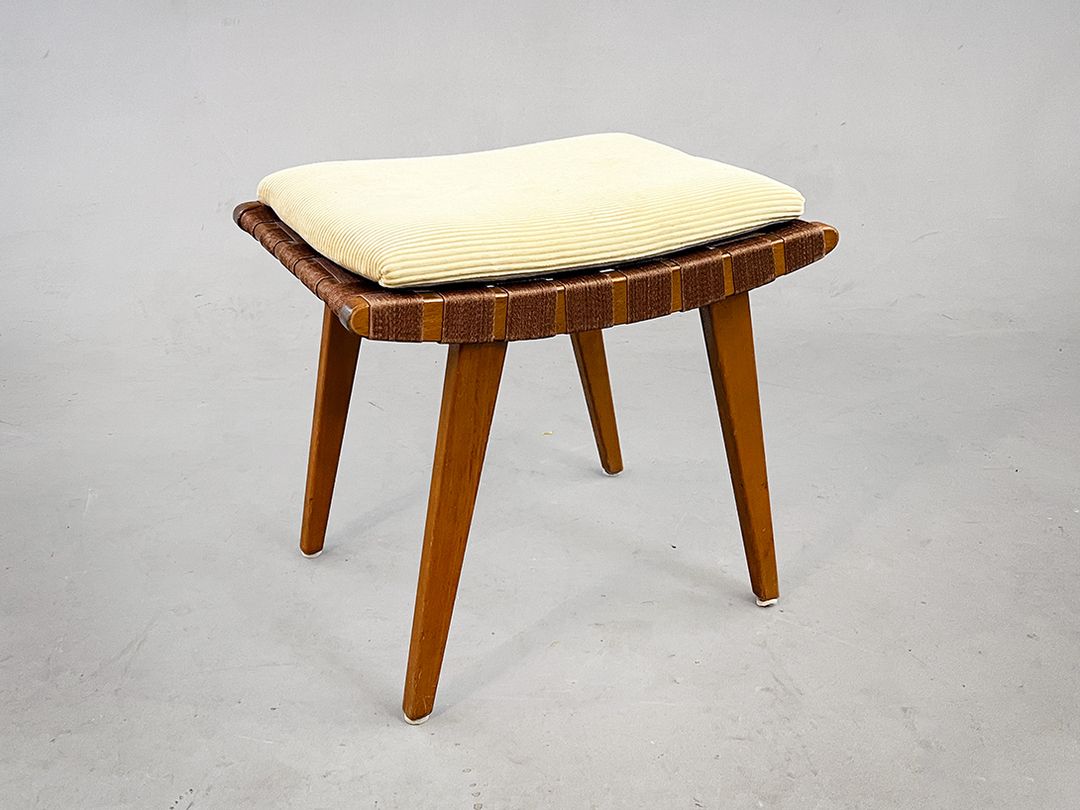 Foto Simple Mid-Century Stool with Bronze Brown Sling Seat