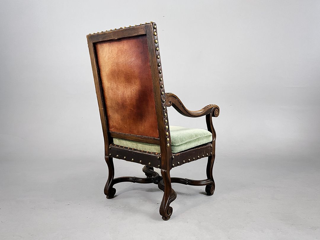 Foto Royal Wilhelminian Throne Armchair, 1875