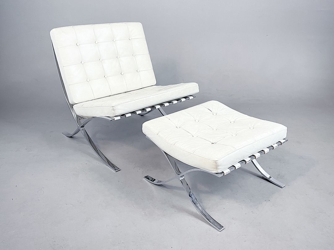Foto Cream White Leather Upholstered Barcelona Chair