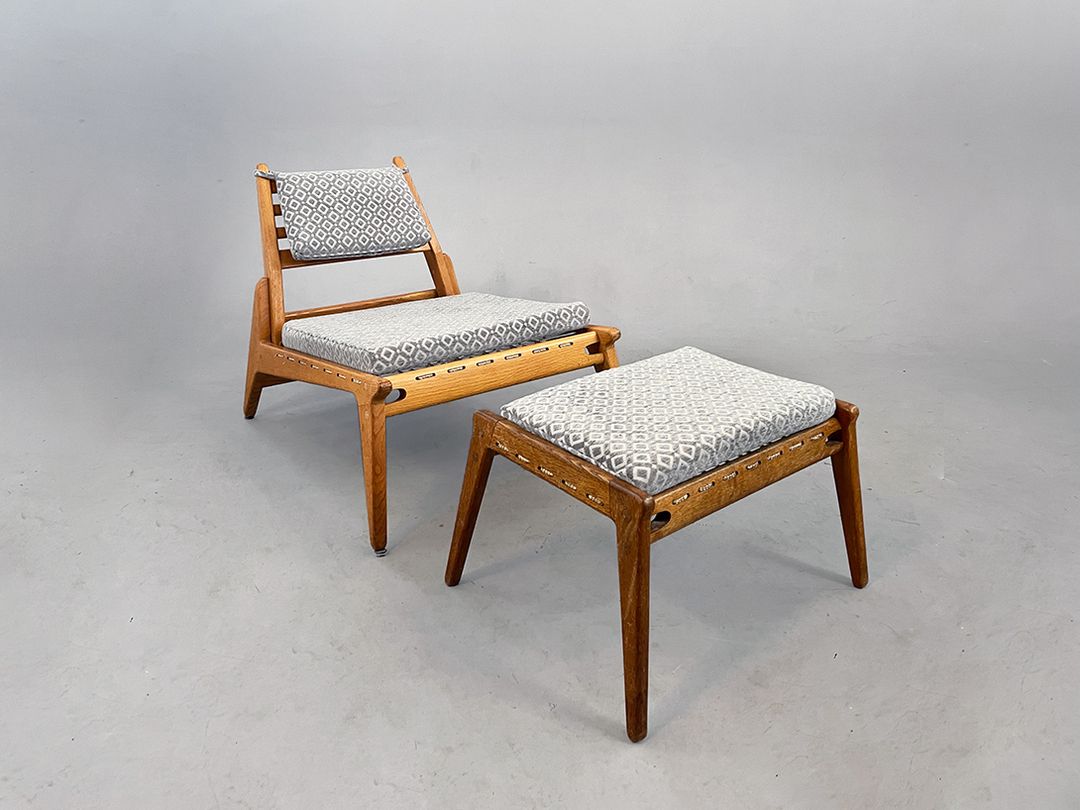 Foto Sculptural Hunting Armchair Hellerau with Grey Diamond Pattern