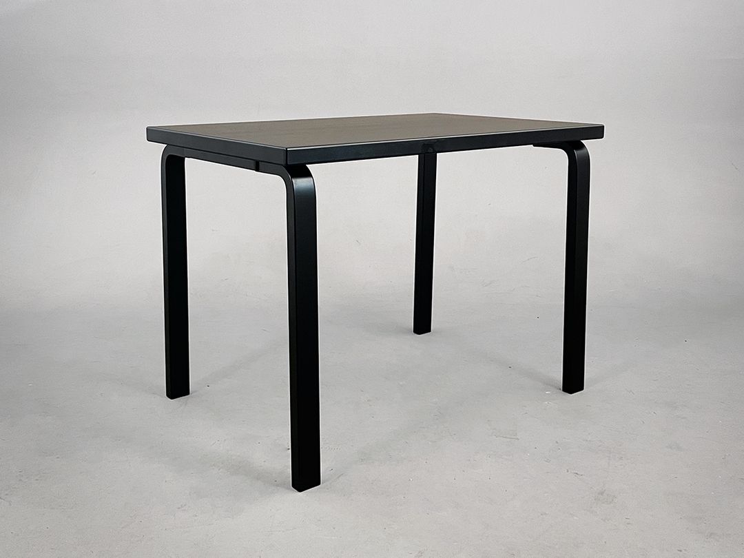 Foto Black Table by Artek Finland  h72