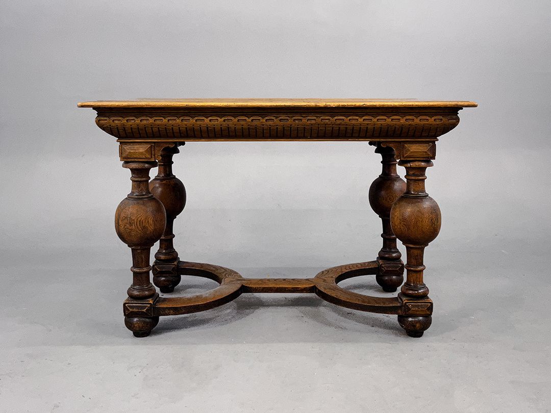 Foto Antique Gorgeous Detailed Dining Table Louis XIII, 19th Century h75