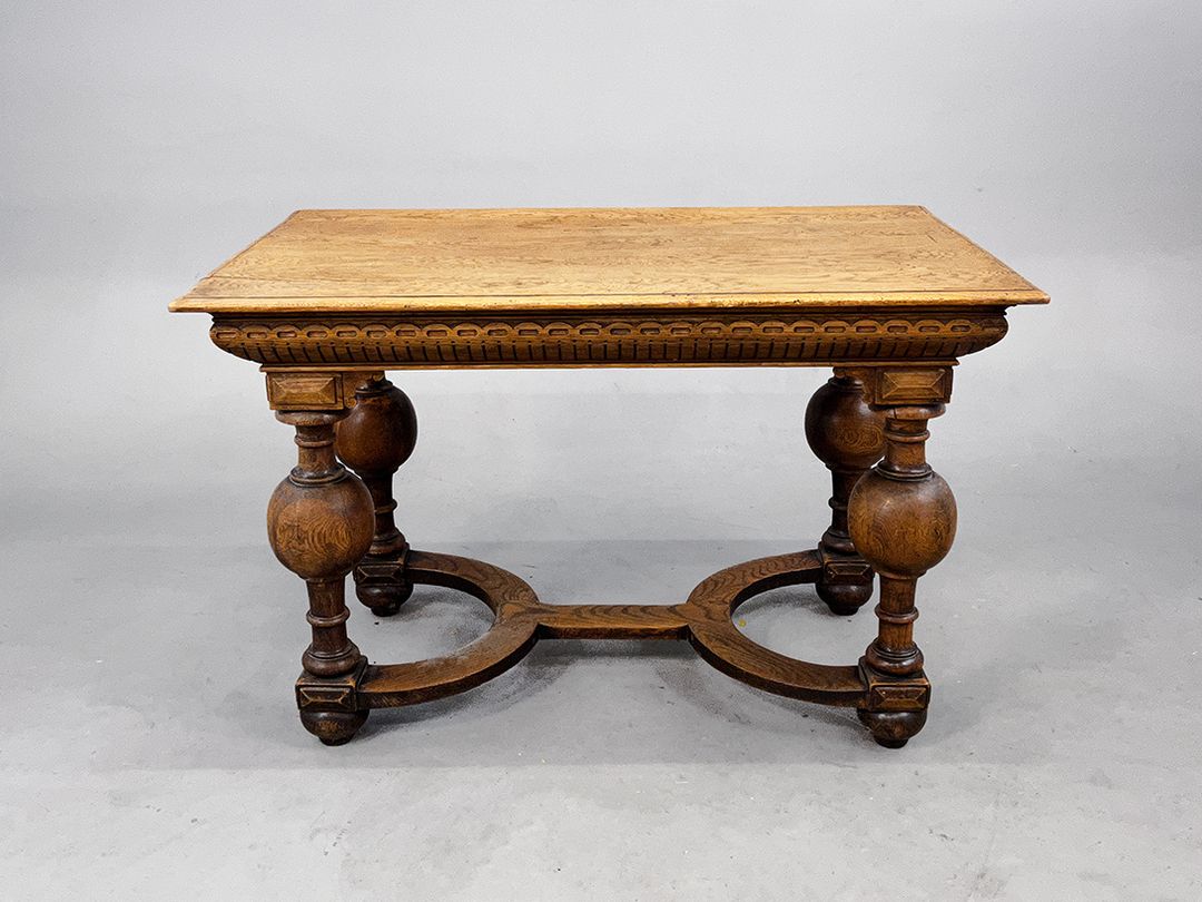 Foto Antique Gorgeous Detailed Dining Table Louis XIII, 19th Century h75