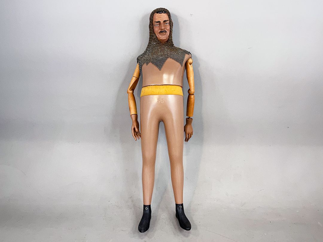 Foto Funny Middle Aged Mediterranean Man Mannequin Dummy h175