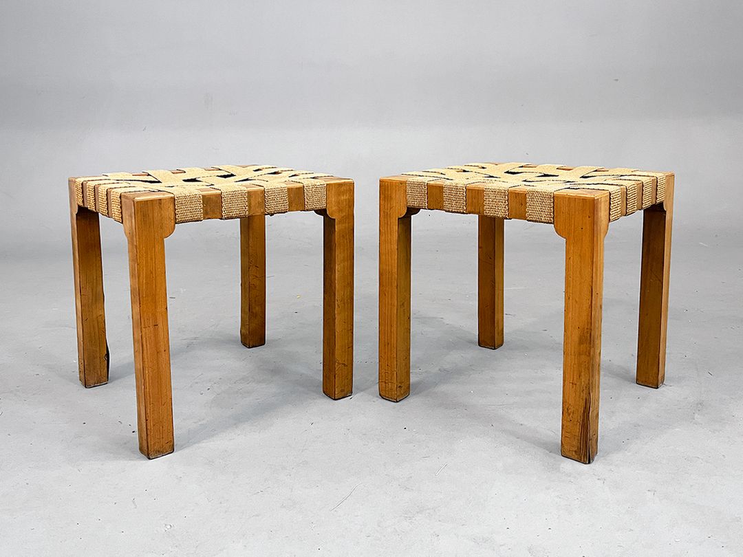 Foto Simple Mid-Century Stool with Beige Sling Seat, Czechoslovakia 1950s