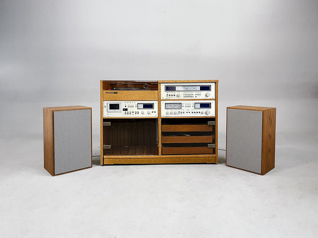 Foto Rosita Tonmöbel Philips Record Player with Integrated Vinyl Storage D6500