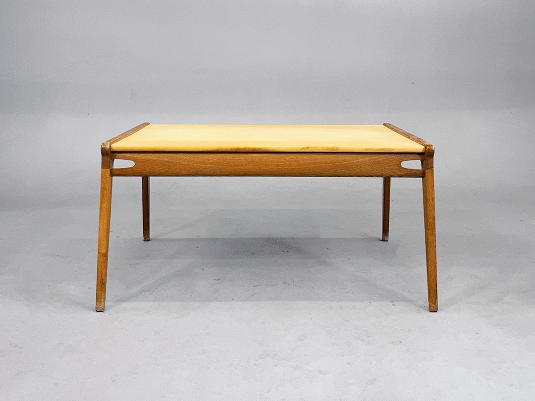 Foto GDR Hellerau Wooden Hunting Table, 1950s h50