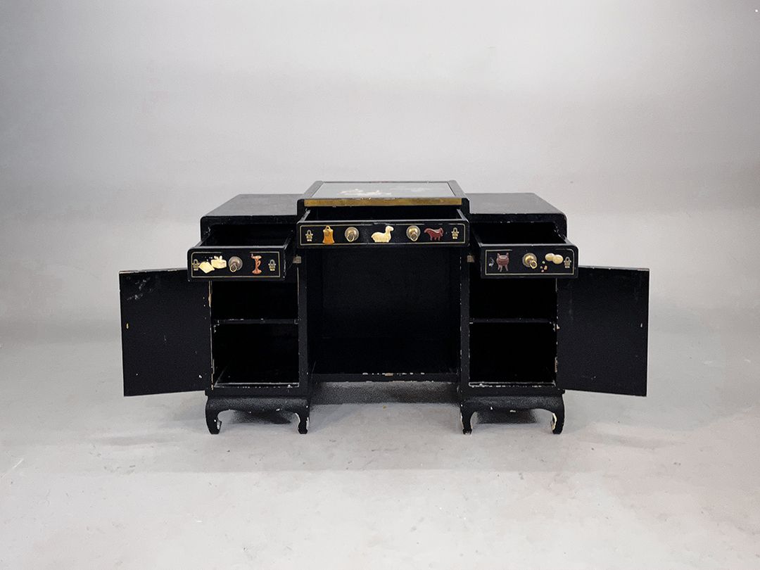 Foto Wonderful Black Chinoiserie Secretary Desk, 1940s