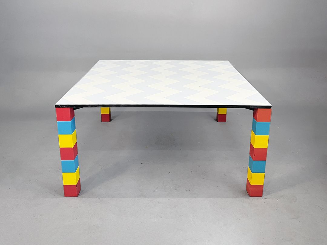 Foto George Sowden Memphis Milano Pierre Table h73