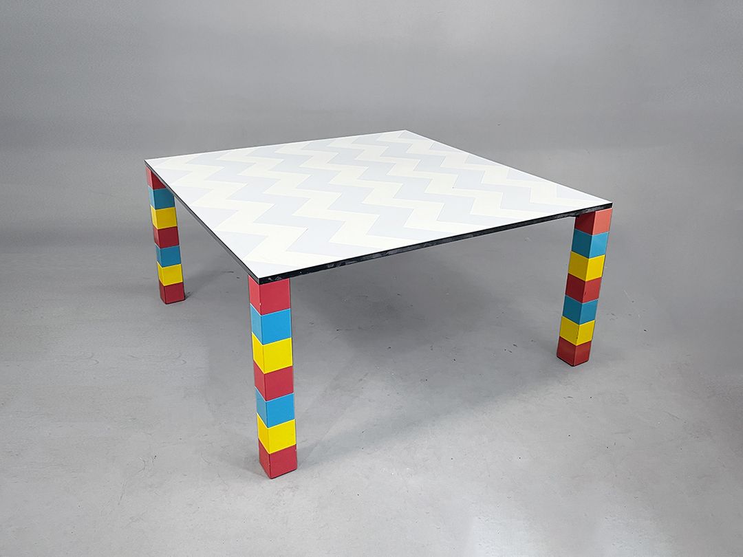 Foto George Sowden Memphis Milano Pierre Table h73
