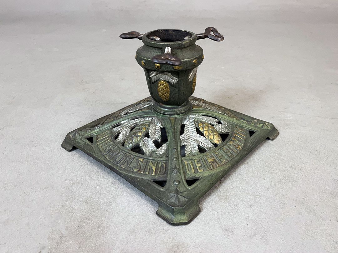 Foto Green Golden Christmas Tree Stand &#8220;Oh Tannenbaum&#8221;