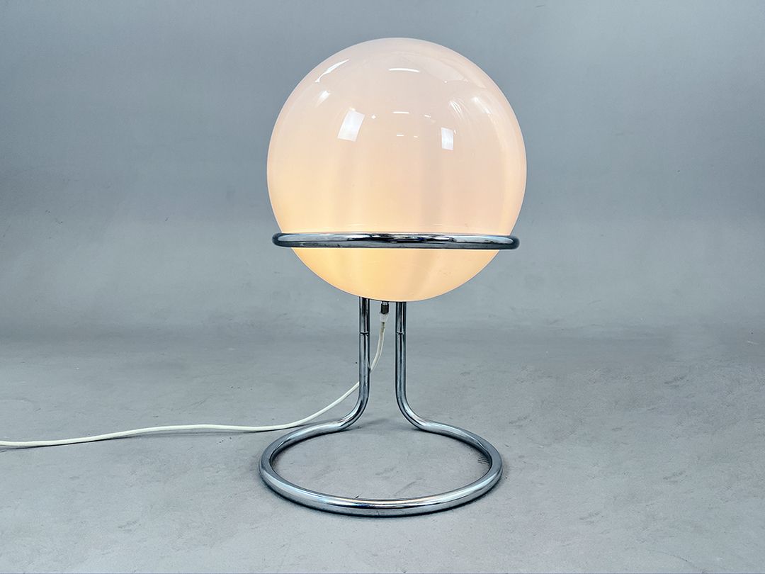 Foto 1970s Dimmable Sputnik Table Lamp by Honsel, Germany h57
