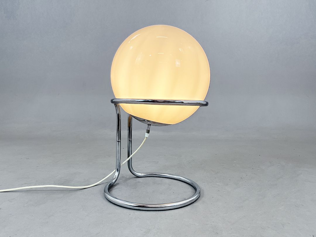 Foto 1970s Dimmable Sputnik Table Lamp by Honsel, Germany h57