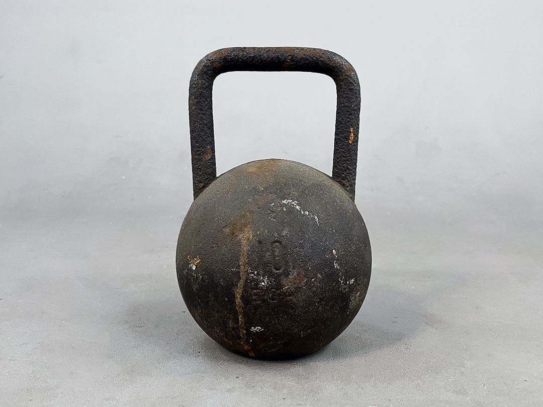 Foto Antique Rusty Kettlebell 10kg 1920  h26x18