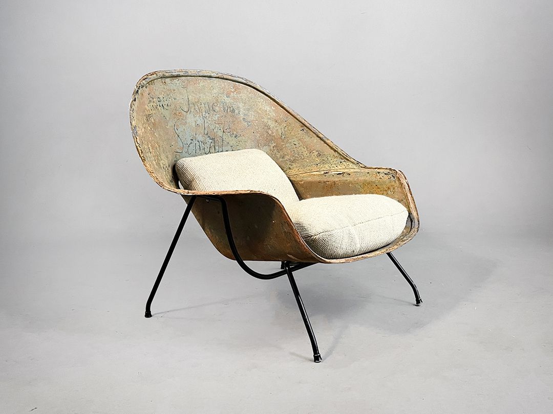 Foto Rare Prototype of the Iconic Womb Chair, late 1950s
