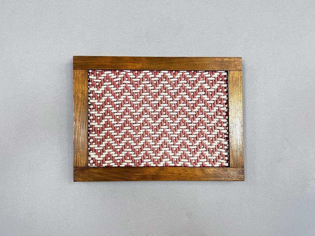 Foto Red and White Woven Textile, Framed h30x22