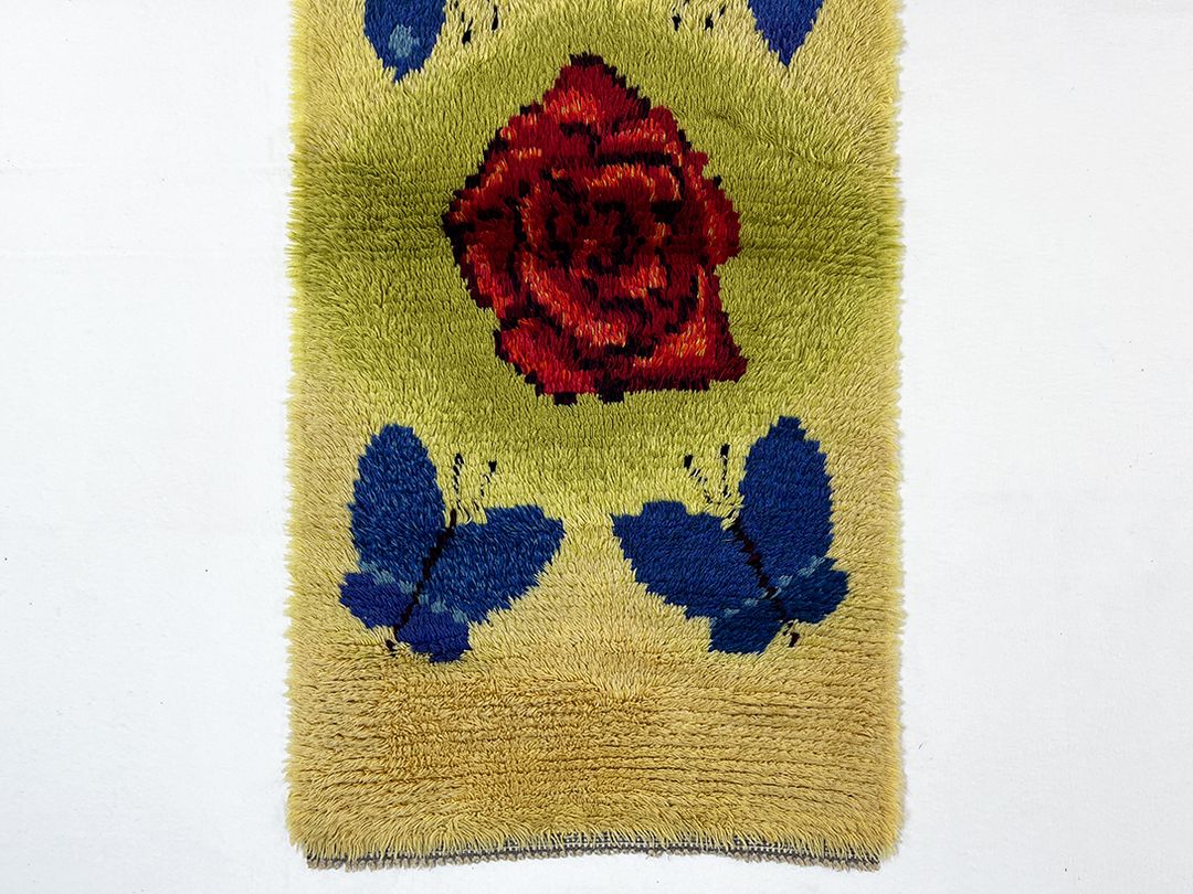 Foto Beige Cozy Modern Carpet with Flowers and Butterflies h150x80 0294