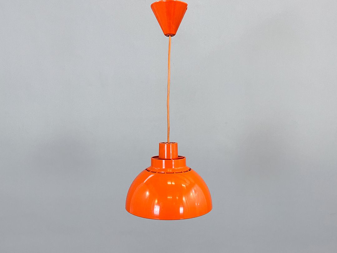 Foto Minisol Orange Plastic Hanging Lamp K.Kewo for Nordisk Solar 1970s h20