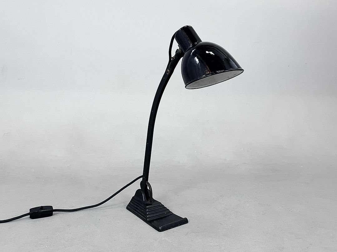 Foto Industrial Art Deco Metal Desk Lamp With Extraordinary Base h57