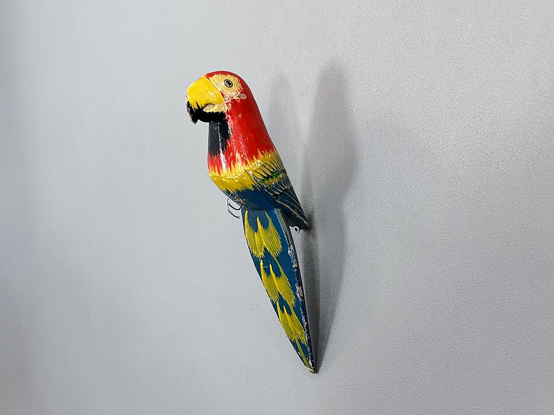Foto Another Lifesize Wooden Decorative Parrot h30