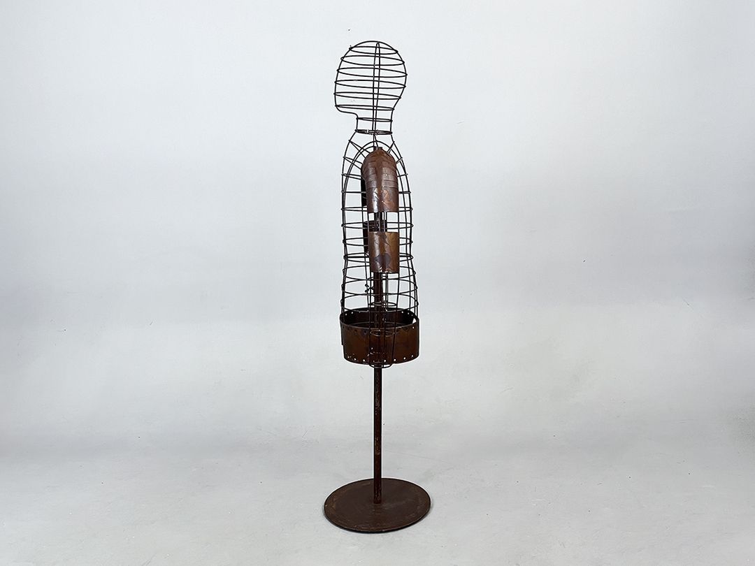 Foto Exceptional Male Metal Model With Arms Industrial h150