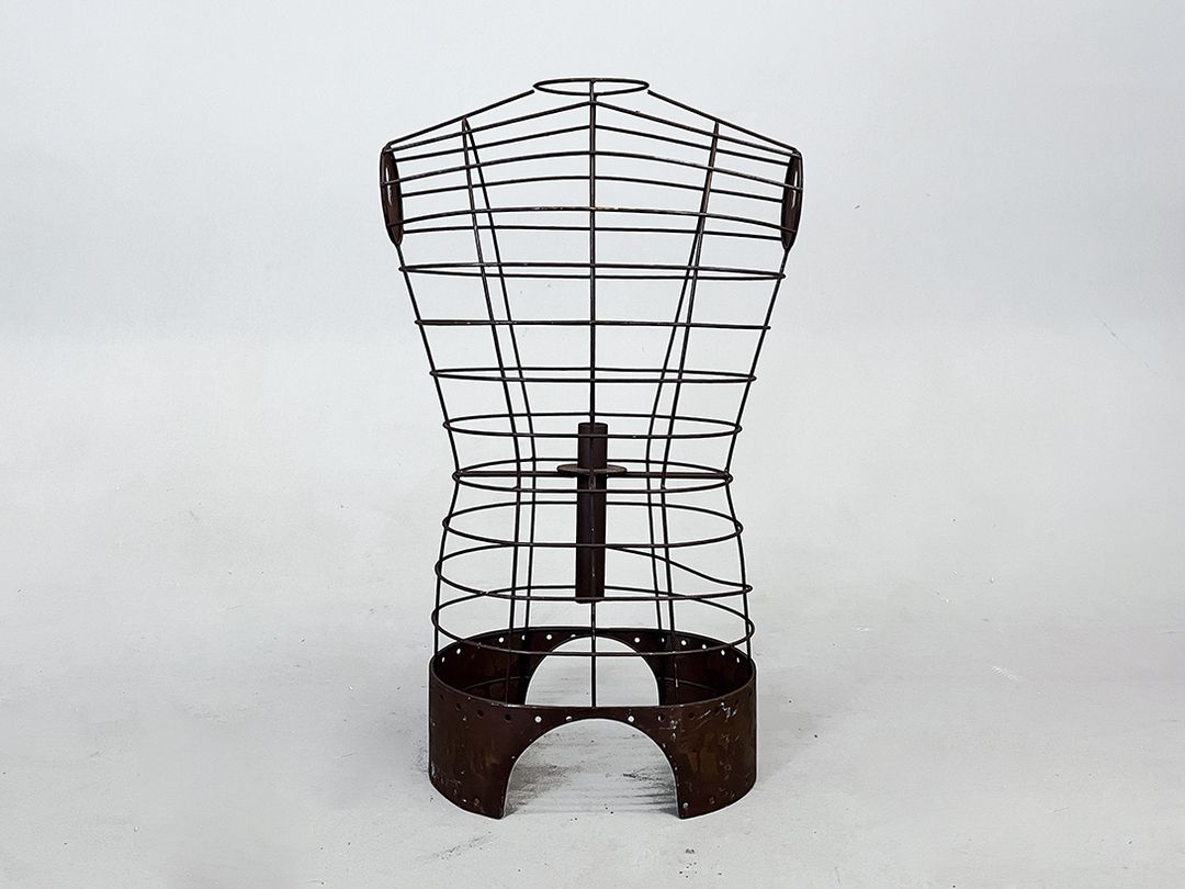 Foto Male Metal Torso Industrial h70