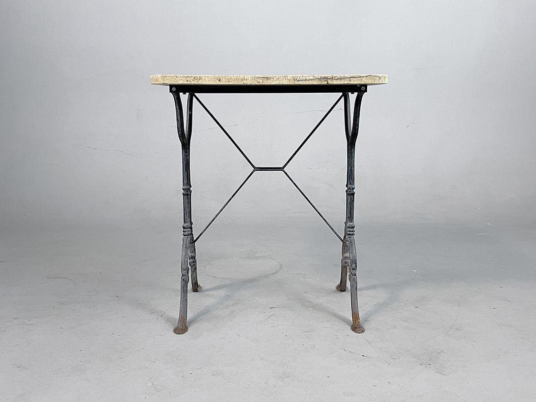 Foto Decorative Bistro Table Paris 1947 h70x60