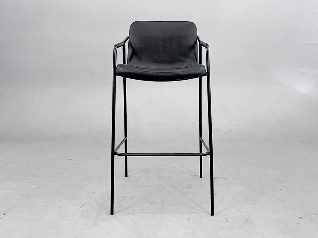 Foto Black Comfortable Barstool BOTO By Dan Form h100x55