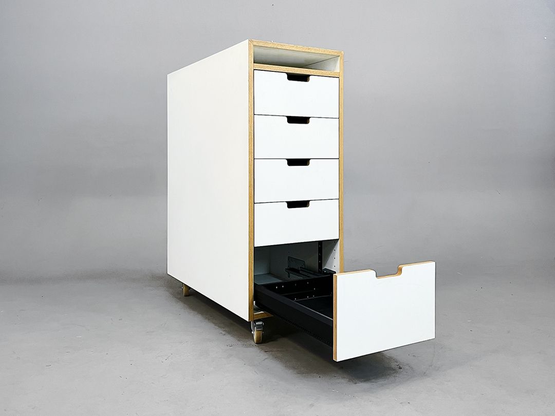 Foto White Drawer Cabinet on Castors h110
