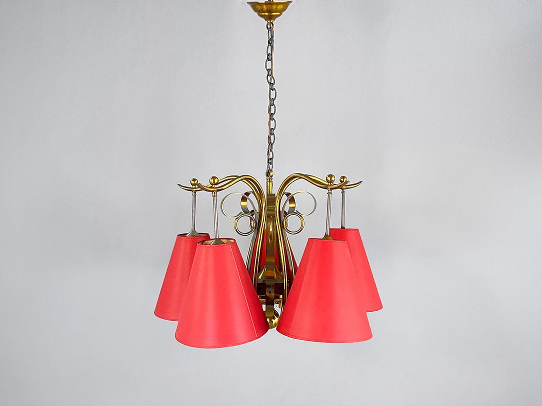 Foto Brass Chandelier with Red Lampshades h75
