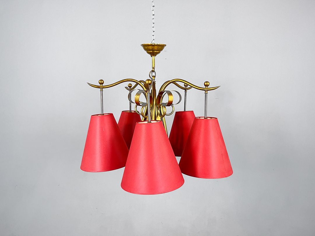Foto Brass Chandelier with Red Lampshades h75