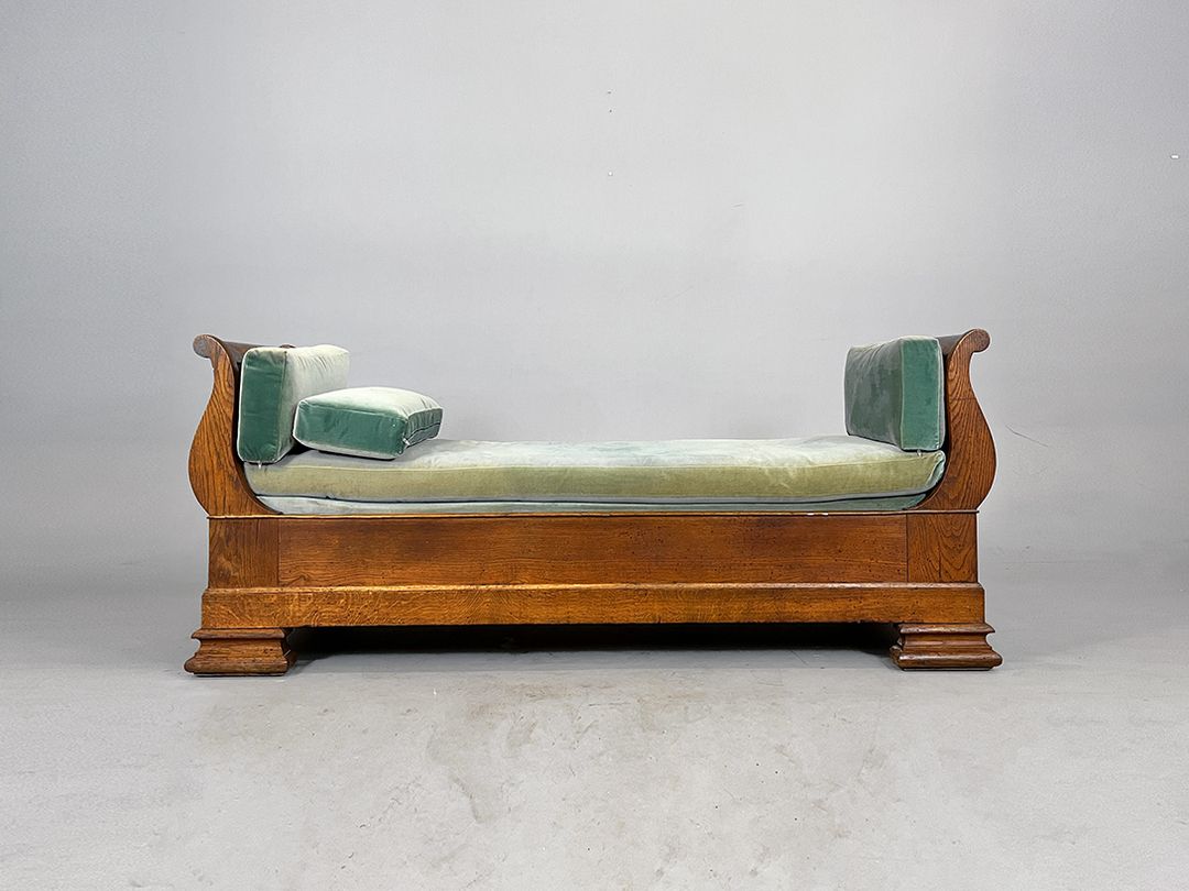 Foto Elegant Recamiere Day Bed with Turquoise Velvet Cover h77x190