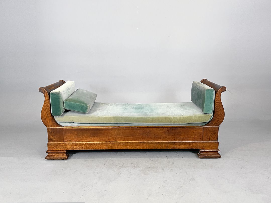 Foto Elegant Recamiere Day Bed with Turquoise Velvet Cover h77x190