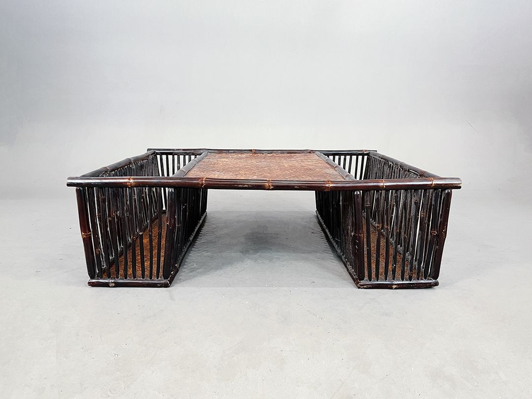 Foto Unusual Bamboo Colonial Coffee Table with Storage h34x120